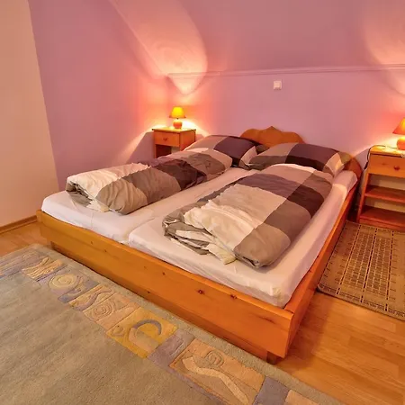 Slemensek Hétvégi ház